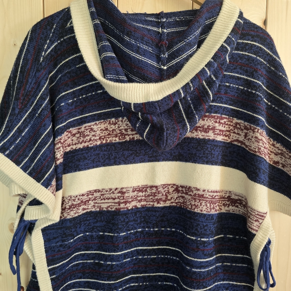 Stussy Hooded Cardigan Poncho Beaded Open Front Womens Large - Picture 13 of 13